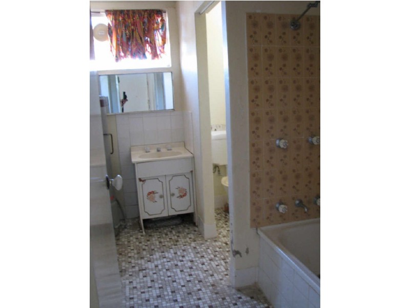 3/30 Mitchelmore Street, Turvey Park NSW 2650