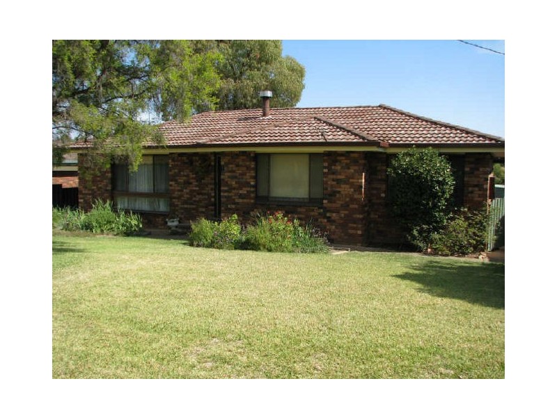 24 Mallory Street, Ashmont NSW 2650