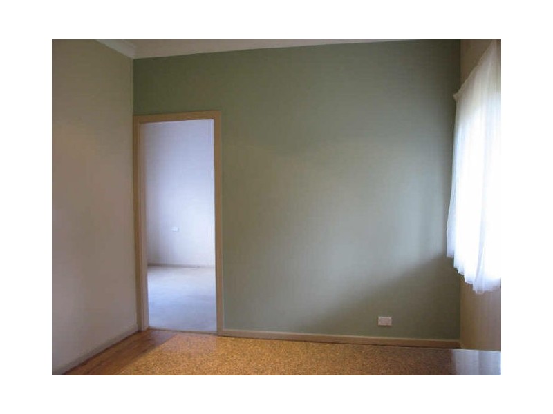 5 Ziegler Avenue, Kooringal NSW 2650