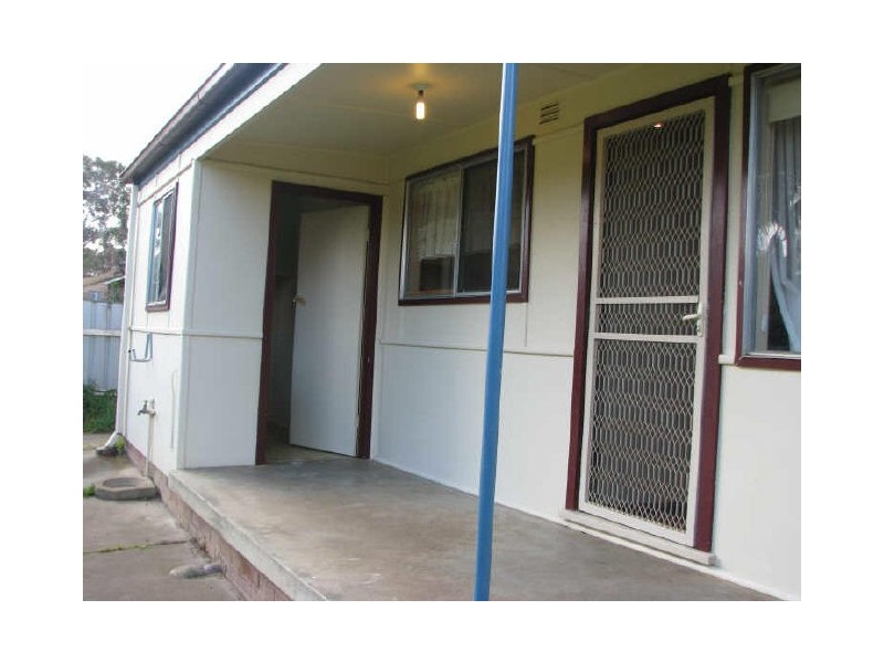 5 Ziegler Avenue, Kooringal NSW 2650