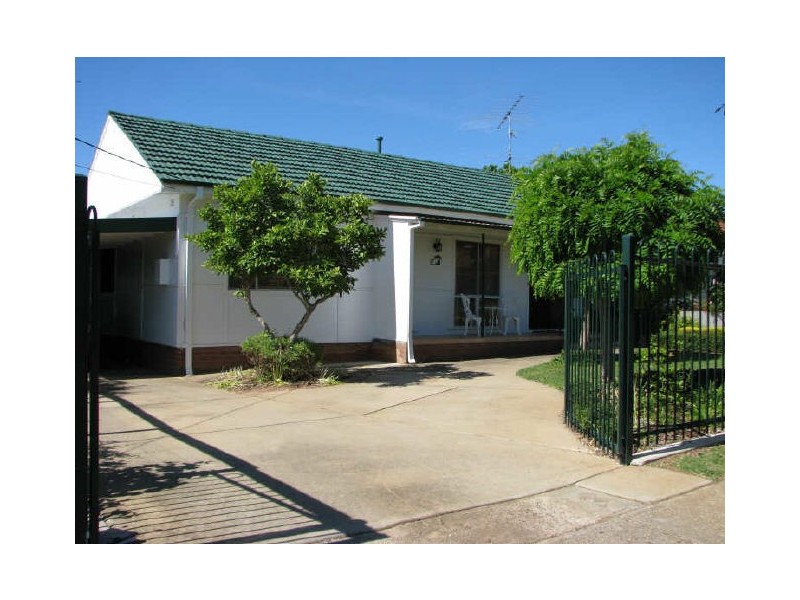 17 Ceduna Street, Mount Austin NSW 2650