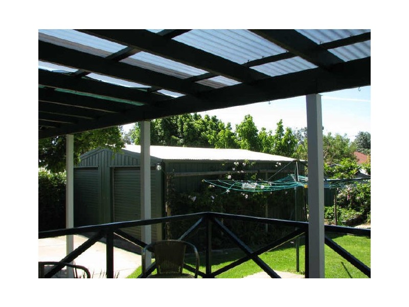 17 Ceduna Street, Mount Austin NSW 2650