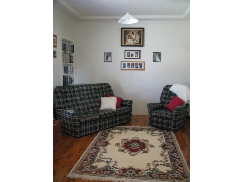 17 Ceduna Street, Mount Austin NSW 2650