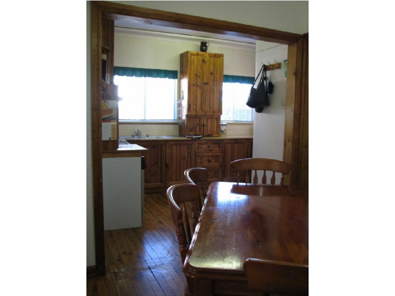 17 Ceduna Street, Mount Austin NSW 2650