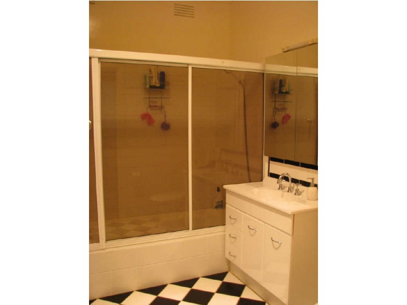 17 Ceduna Street, Mount Austin NSW 2650