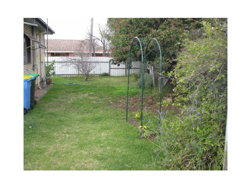 43 Tichborne Crescent, Kooringal NSW 2650