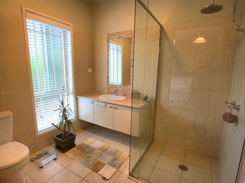 2 Tamar Drive, Tatton NSW 2650