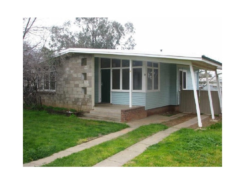 7 Sepik Road, Ashmont NSW 2650