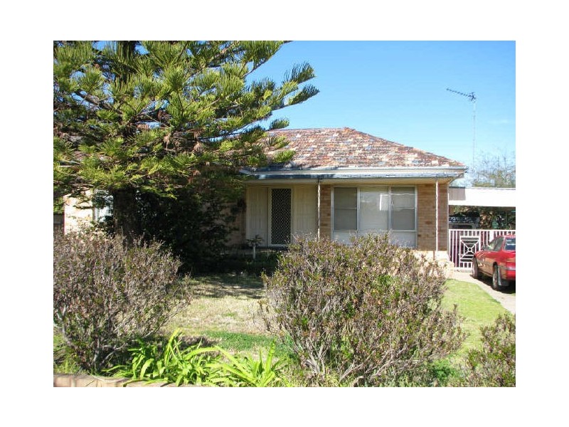 10 Walteela Avenue, Mount Austin NSW 2650