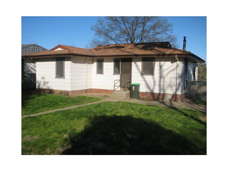 3 Warren Place, Mount Austin NSW 2650