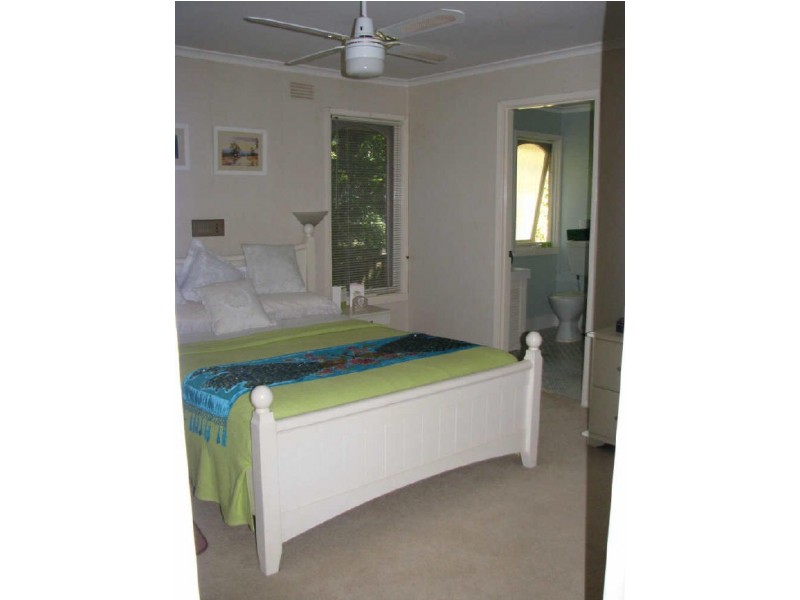 4 Wilks Avenue, Wagga Wagga NSW 2650