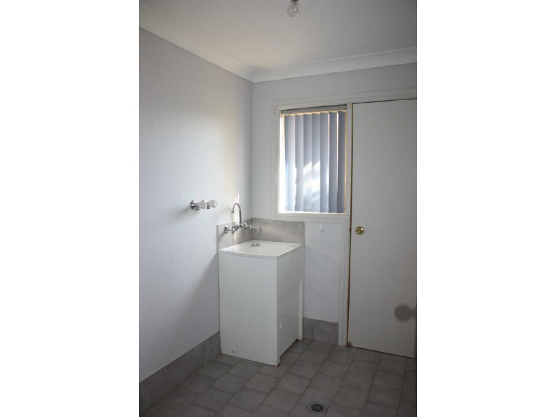 18 Eldershaw Drive, Forest Hill NSW 2651