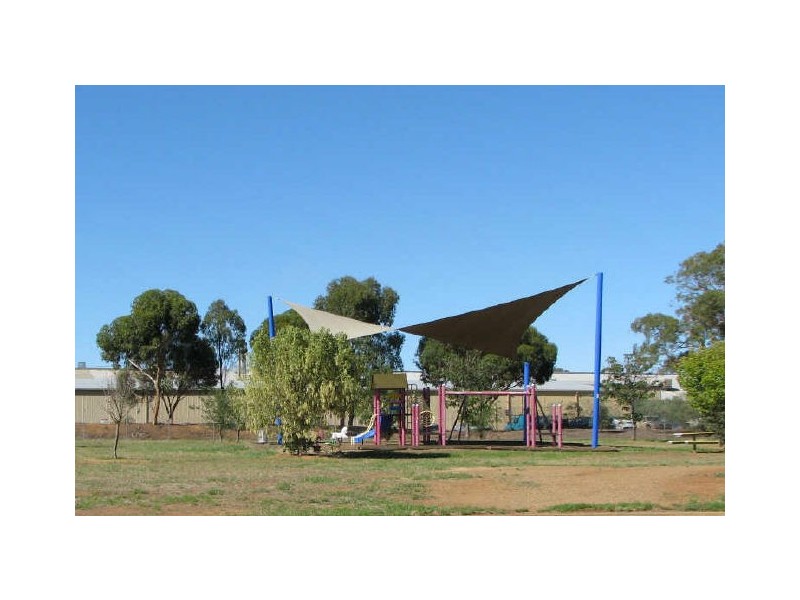 18 Eldershaw Drive, Forest Hill NSW 2651