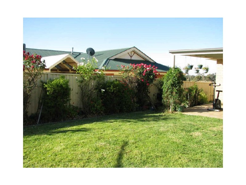 10 Bourkelands Drive, Wagga Wagga NSW 2650