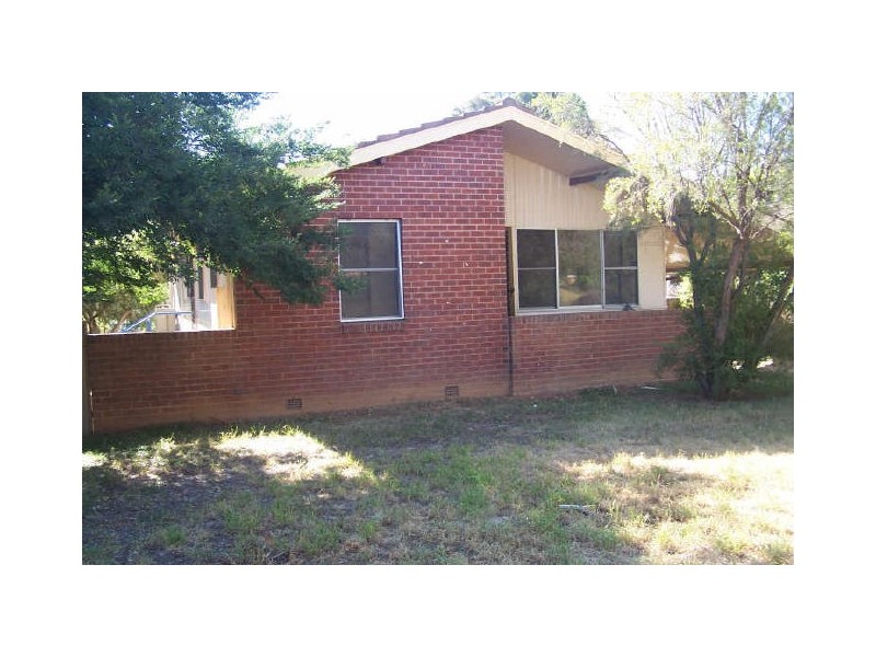 30 Adams Street, Ashmont NSW 2650