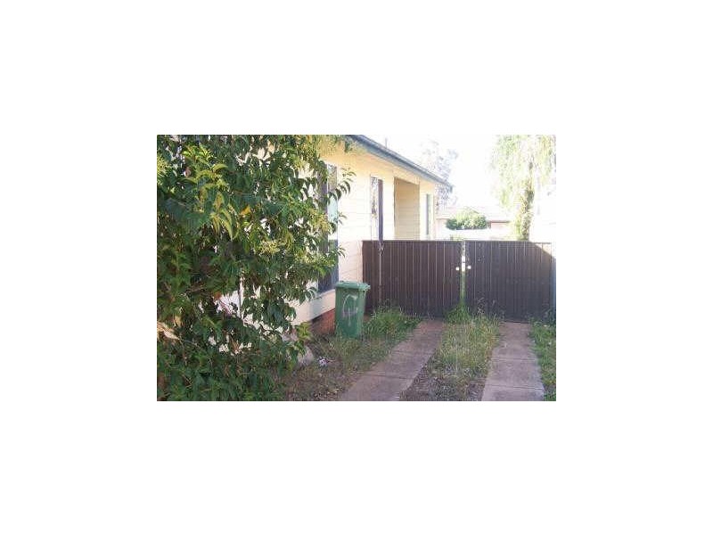 42 Callaghan Street, Ashmont NSW 2650