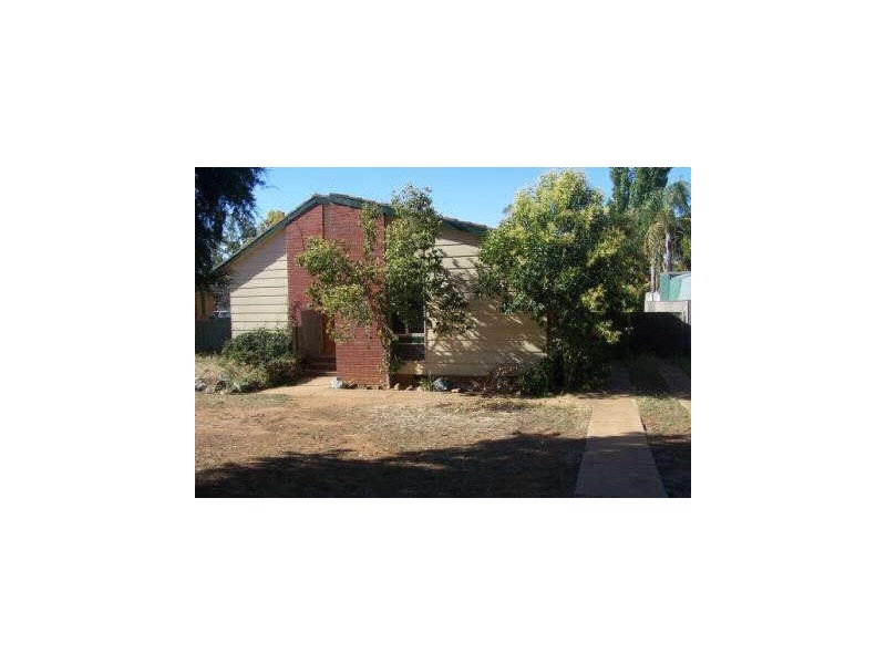 42 Callaghan Street, Ashmont NSW 2650