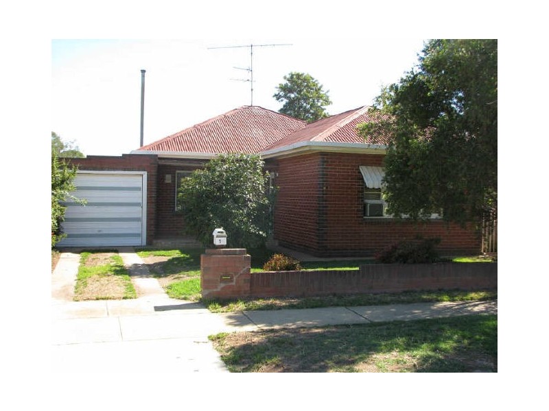 14 Slocum Street, Wagga Wagga NSW 2650