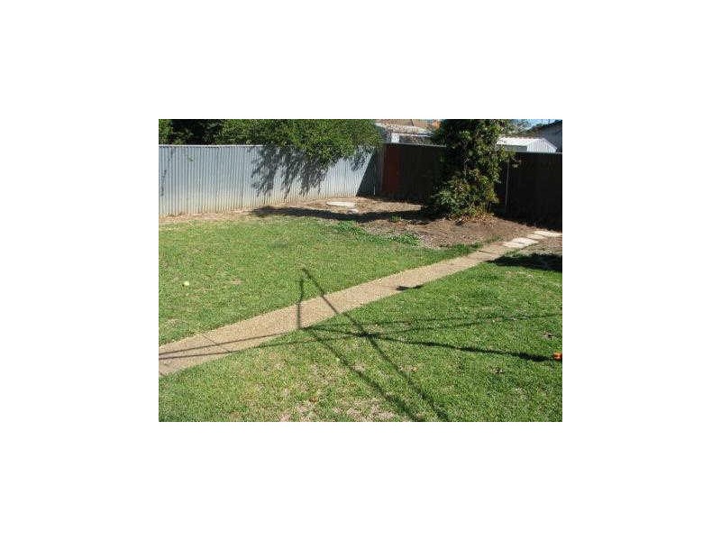 14 Slocum Street, Wagga Wagga NSW 2650