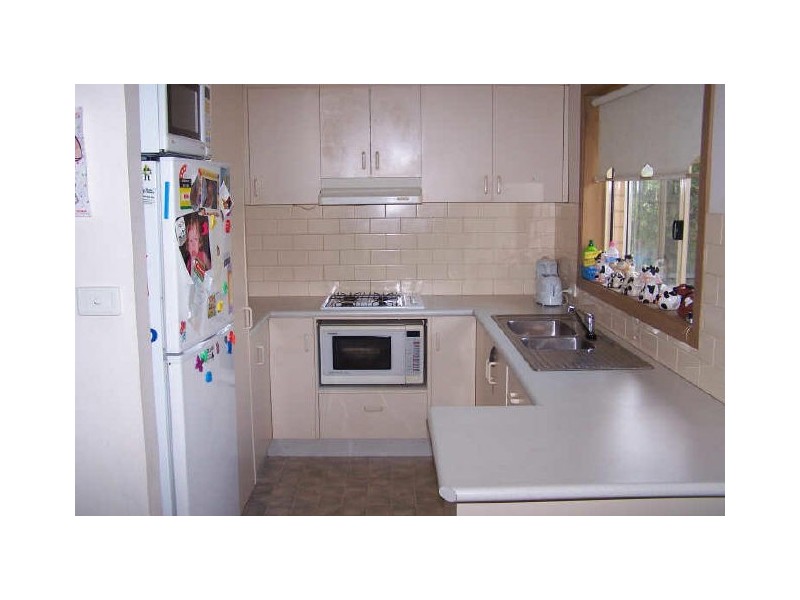 4 Girraween Mews, Glenfield Park NSW 2650