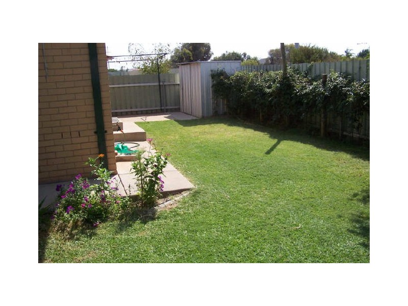 4 Girraween Mews, Glenfield Park NSW 2650