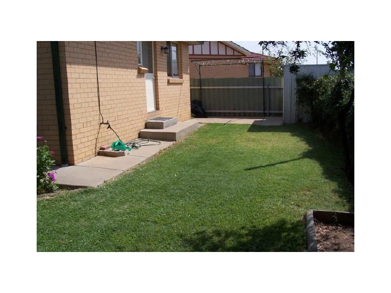 4 Girraween Mews, Glenfield Park NSW 2650