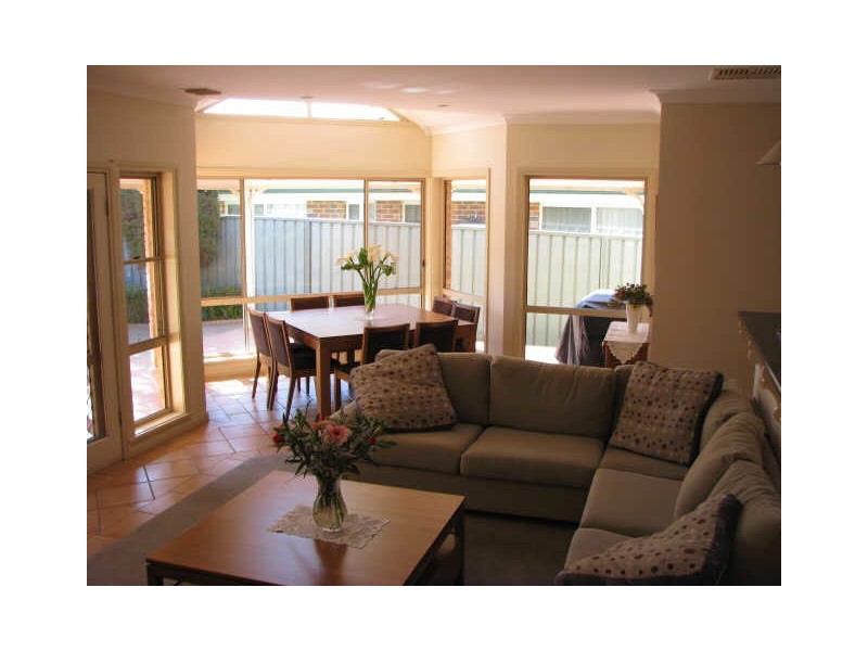 1 Jervis Place, Wagga Wagga NSW 2650