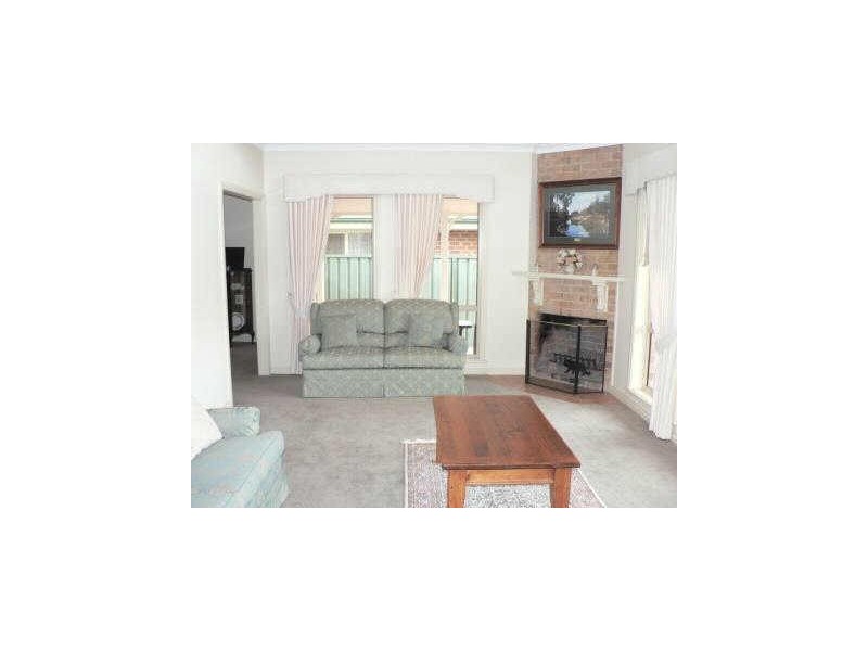 1 Jervis Place, Wagga Wagga NSW 2650