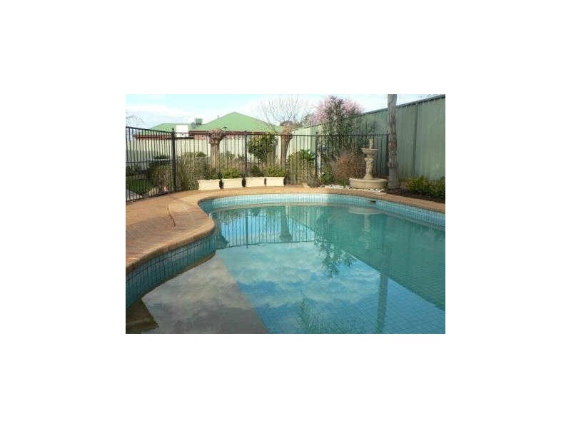1 Jervis Place, Wagga Wagga NSW 2650