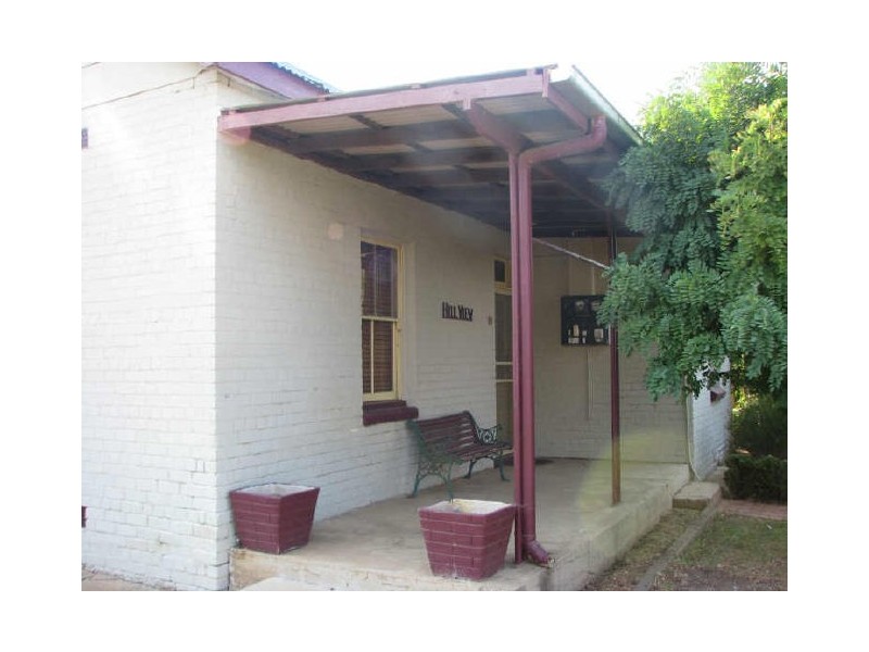 18 Broadway Street, Junee NSW 2663