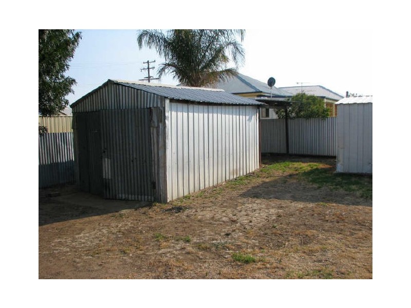 18 Broadway Street, Junee NSW 2663