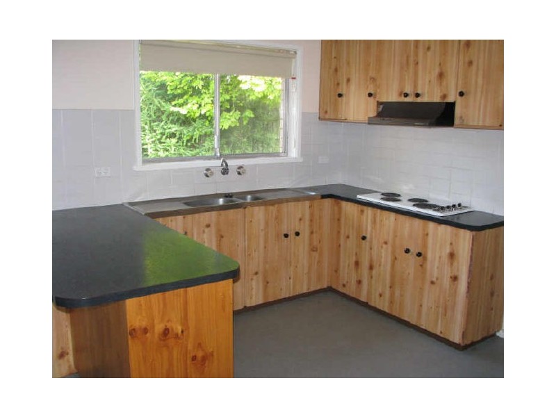 448 Lake Albert Road, Lake Albert NSW 2650