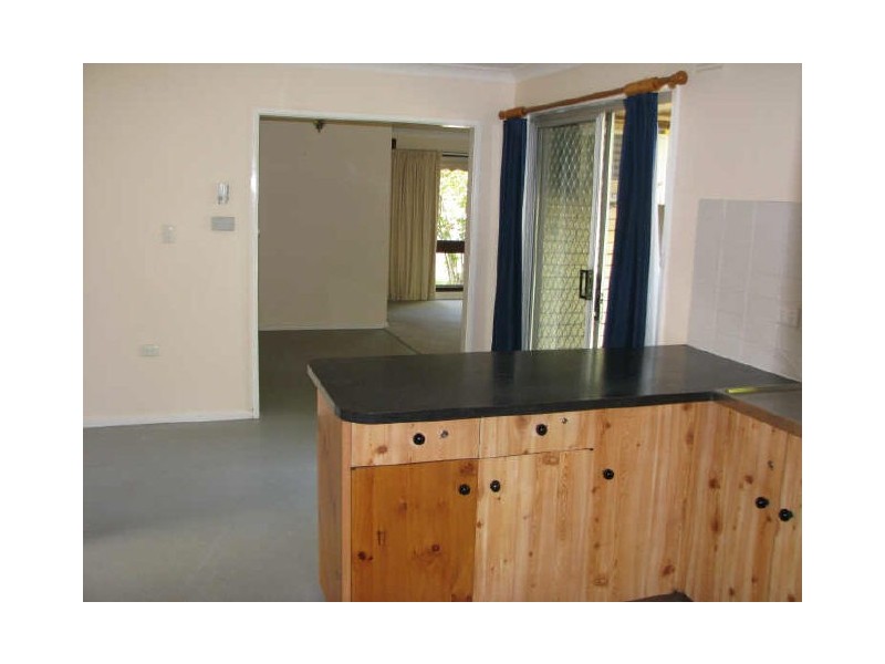 448 Lake Albert Road, Lake Albert NSW 2650