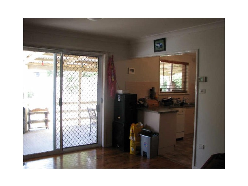 29 Waranga Avenue, Mount Austin NSW 2650