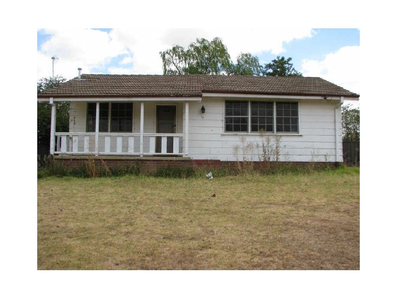 25 Ziegler Avenue, Kooringal NSW 2650