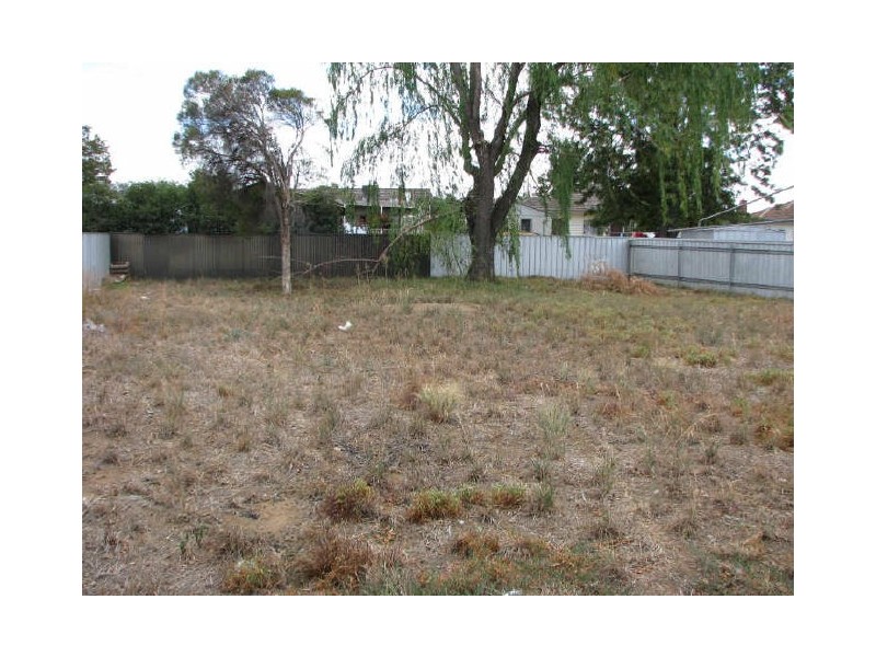 25 Ziegler Avenue, Kooringal NSW 2650