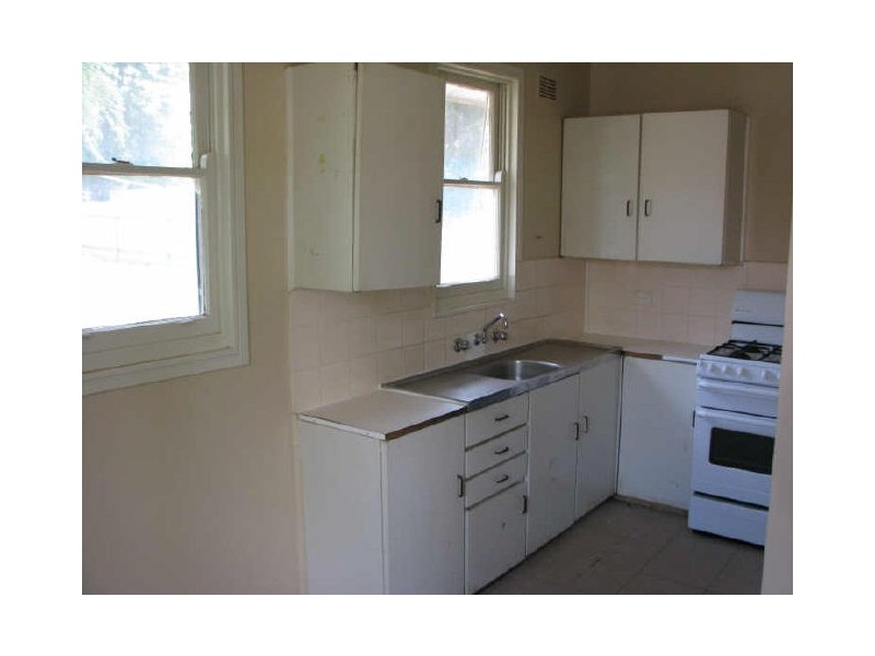 25 Ziegler Avenue, Kooringal NSW 2650