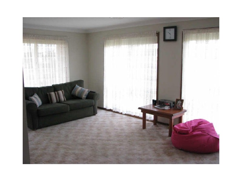 88 Undurra Drive, Glenfield Park NSW 2650