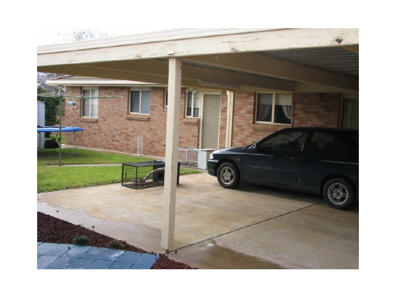 88 Undurra Drive, Glenfield Park NSW 2650