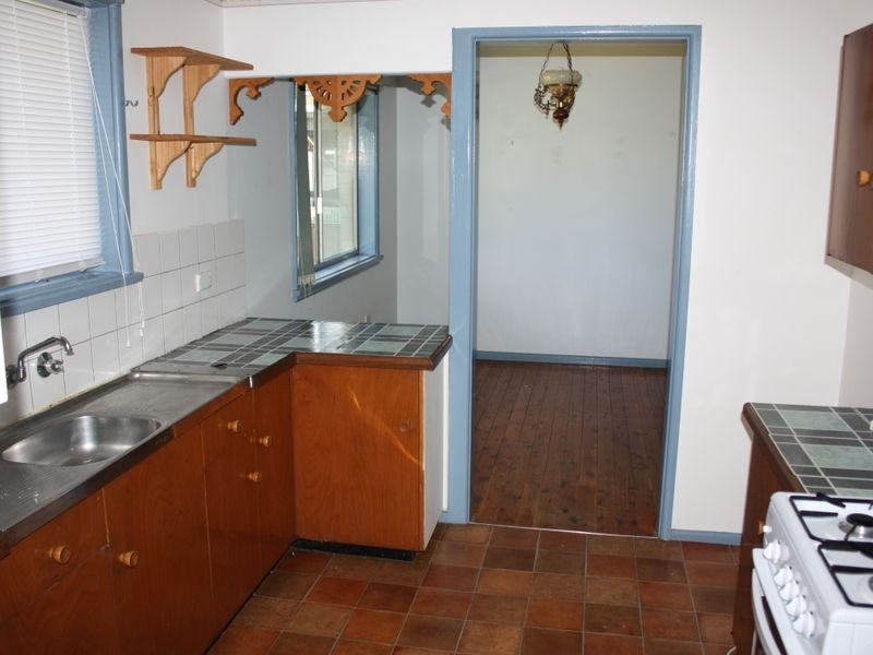 218 Fernleigh Road, Ashmont NSW 2650