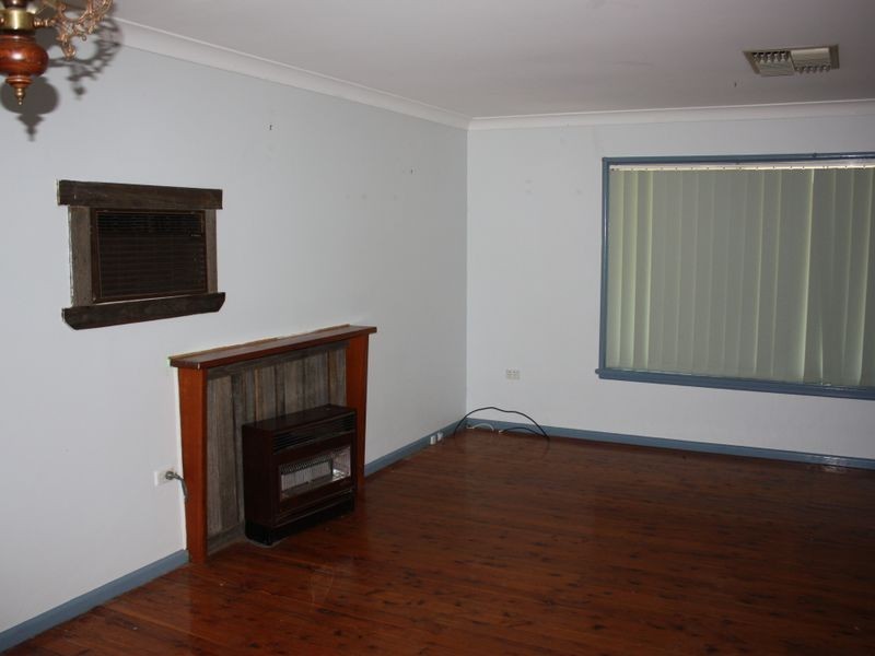 218 Fernleigh Road, Ashmont NSW 2650