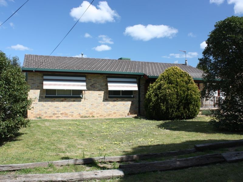 218 Fernleigh Road, Ashmont NSW 2650