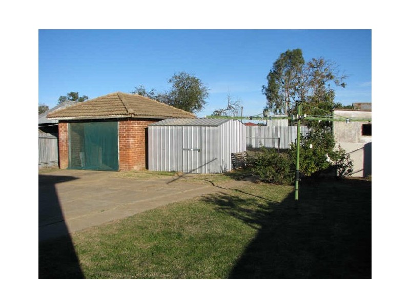 11 Mill Street, Wagga Wagga NSW 2650