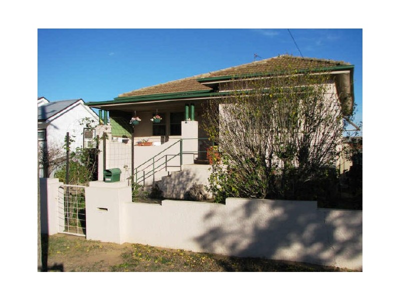 11 Mill Street, Wagga Wagga NSW 2650