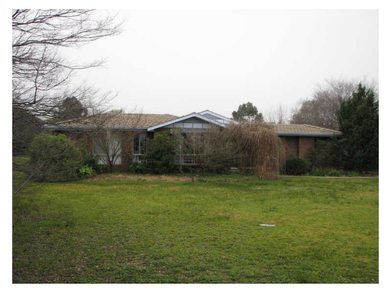 6 Featherwood Drive, Wagga Wagga NSW 2650