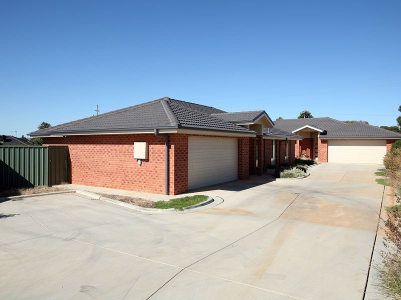 2/4 Quandong Place, Forest Hill NSW 2651