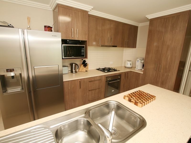 1/5 Quandong Place, Forest Hill NSW 2651