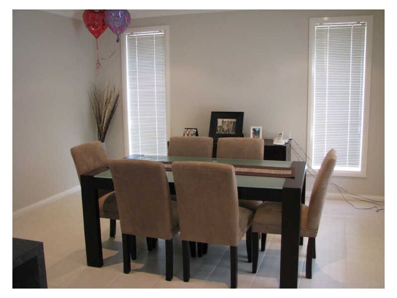 2/5 Quandong Place, Forest Hill NSW 2651