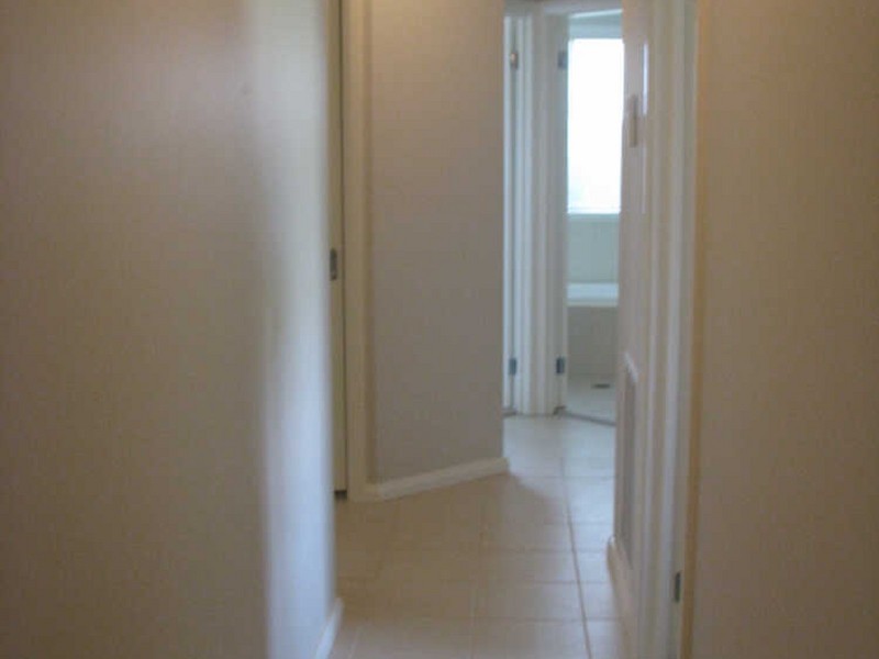 2/5 Quandong Place, Forest Hill NSW 2651