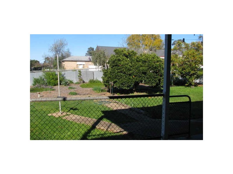 10 John Street, Kooringal NSW 2650